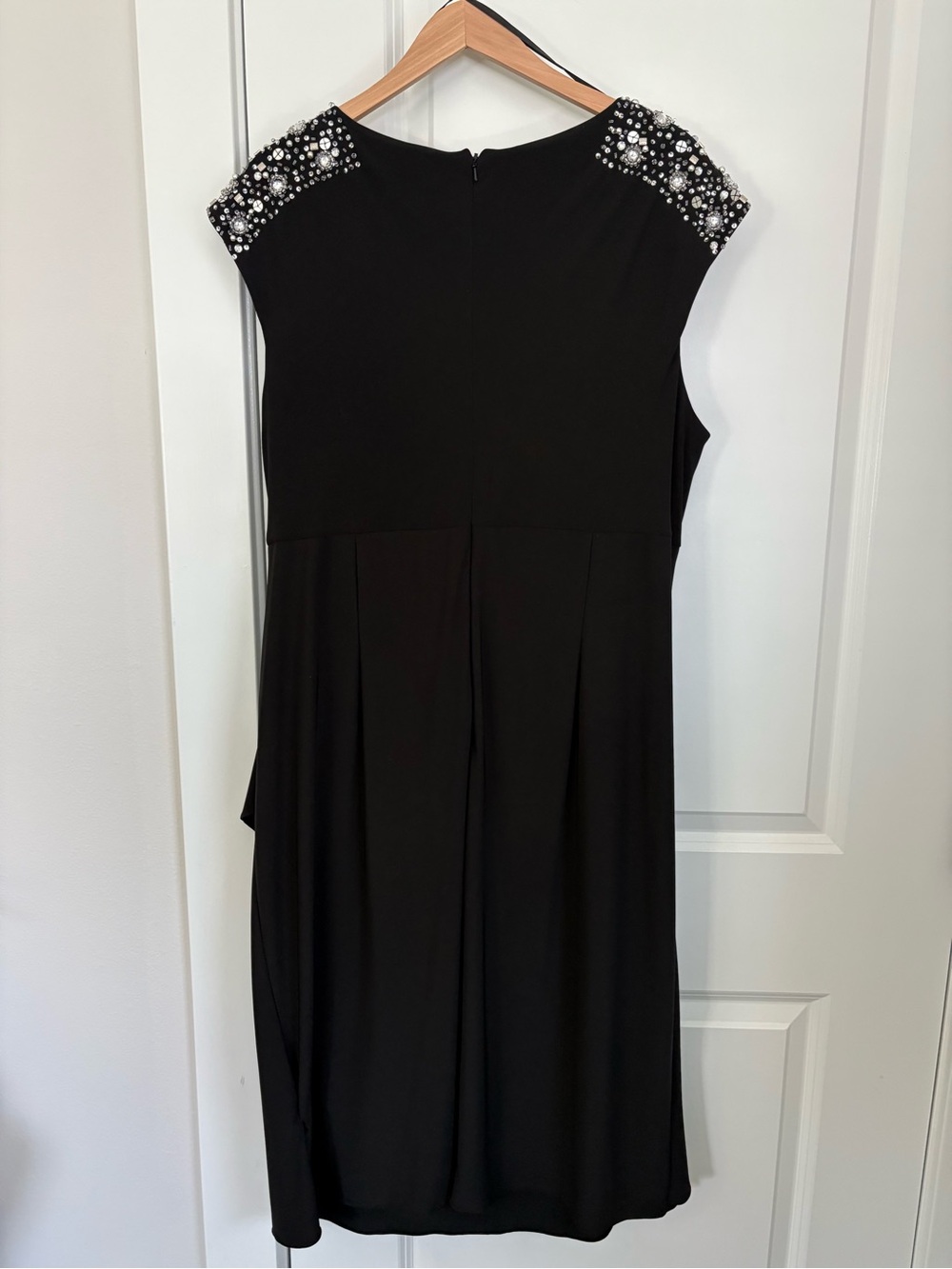 Black Evening/Cocktail Midi Dress with Beaded Cap Shoulders 20W - Picture 5 of 6